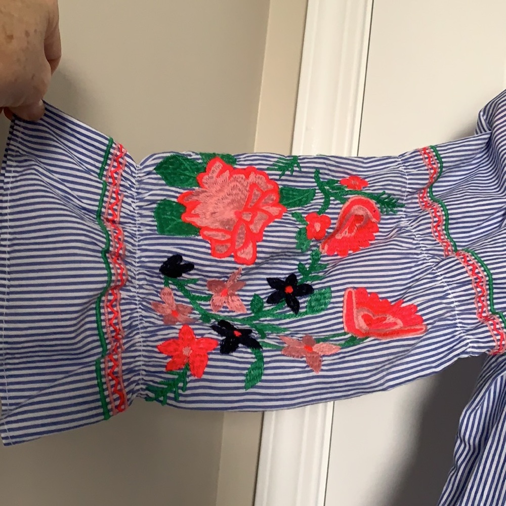 Off-the-Shoulder Top - Picture 4 of 5